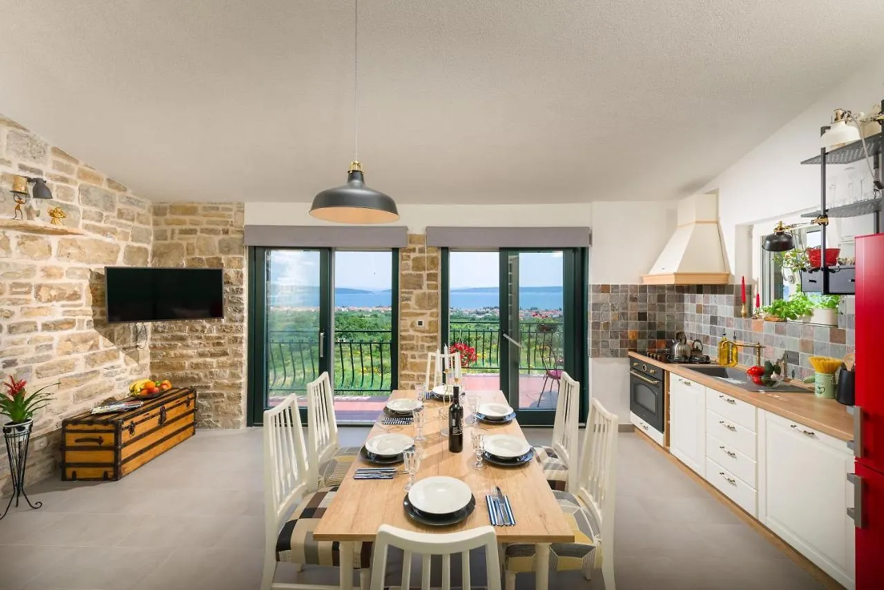 Lola - Privacy, Pool & View Villa Kastela 0*,
